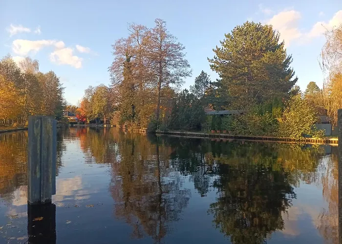 Casa de Férias - Ankerplatz Am Werlsee, Mit Eigenem Bootssteg Und Sauna Grünheide